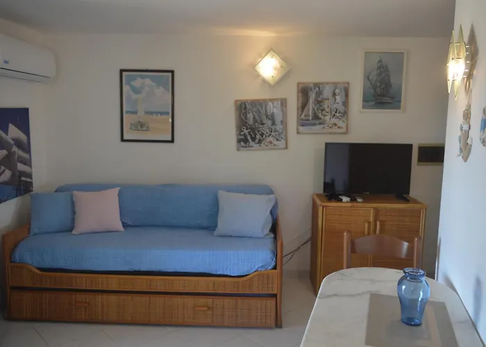 Casa Lantana * 波尔图塔韦尔纳